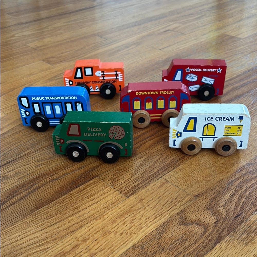 Montgomery Schoolhouse Wooden Toy Vehicle Set - Multicolor